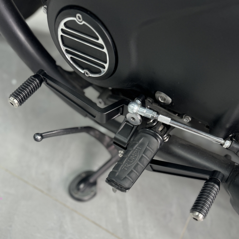 オートバイアクセサリー調整可能なシフトペダルドライバーフロン - Motorcycle Gear Lever Extender のレビューと価格